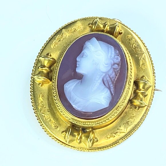 Victorian 18K agate Cameo of the Goddess Demeter decorated brooch 17.9g JR8346
